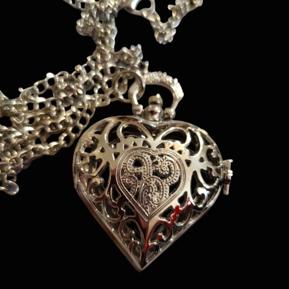 NEW Heart Shape Silver Color Pocket Watch - Picture 8 of 11